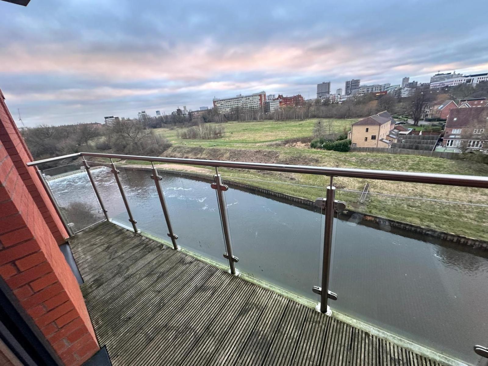 Adelphi Wharf Apartments By Beehosting Manchester Zewnętrze zdjęcie
